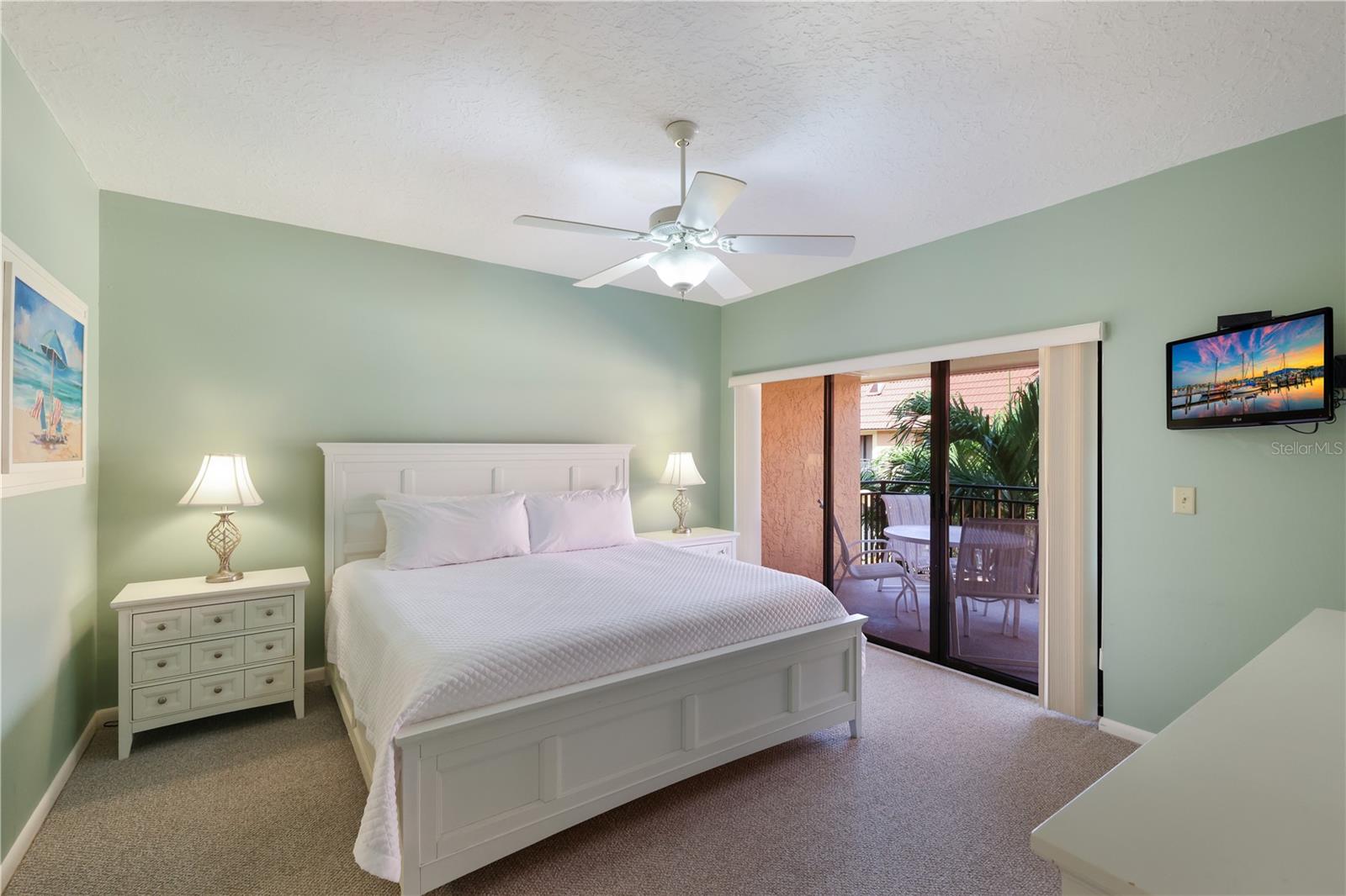 6006 Gulf Unit 214, Holmes Beach, FL 34217