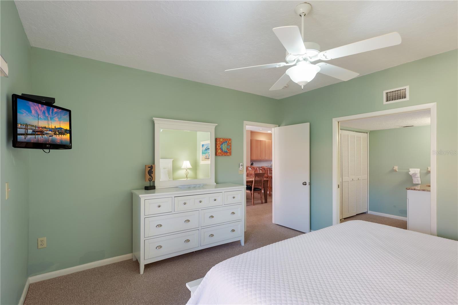 6006 Gulf Unit 214, Holmes Beach, FL 34217