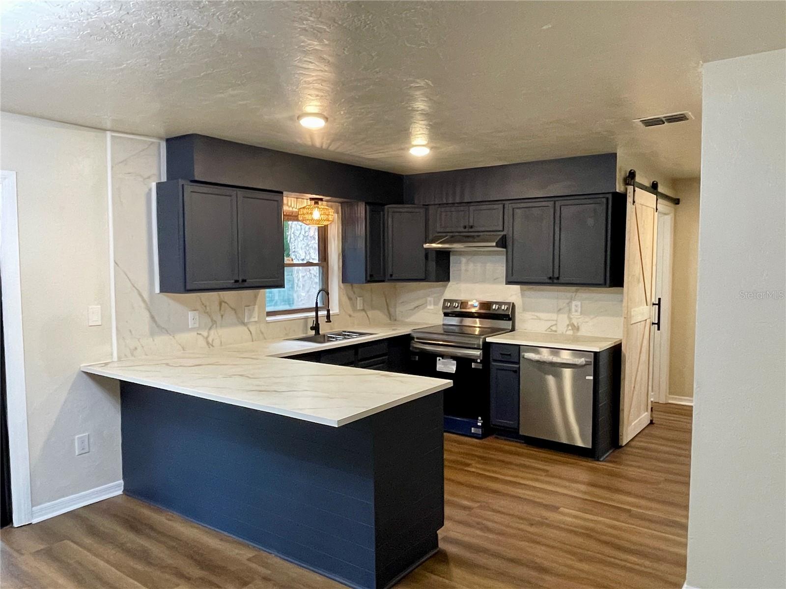 1715 6th, Gainesville, FL 32641
