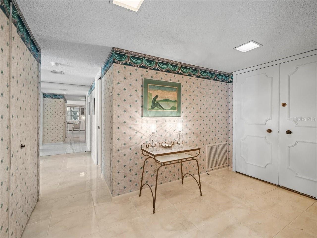 1400 Gulf Unit 806, Clearwater, FL 33767
