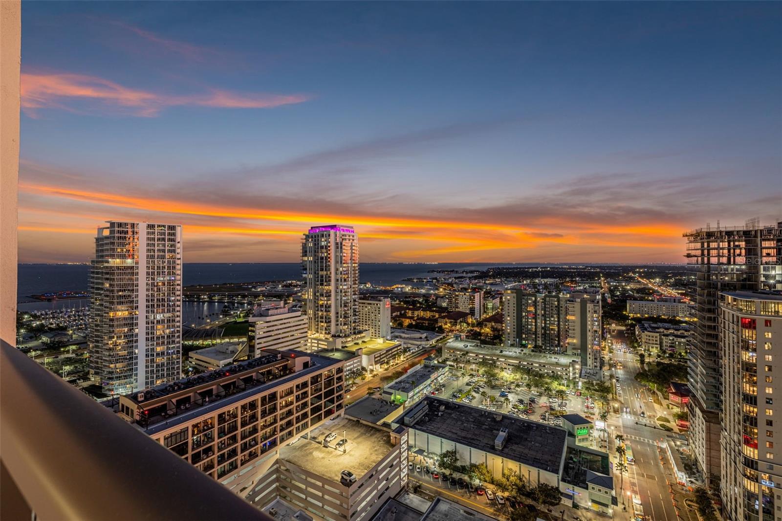 275 1st Ave S Unit 2706, St Petersburg, FL 33701