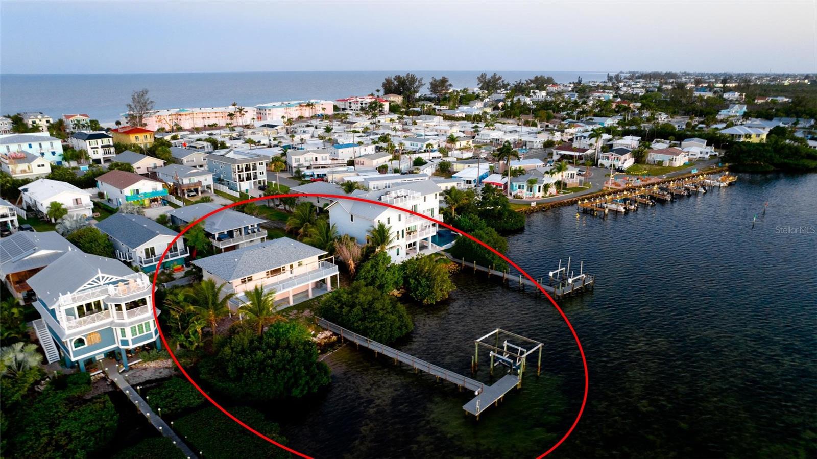 2512 Avenue A, Bradenton Beach, FL 34217