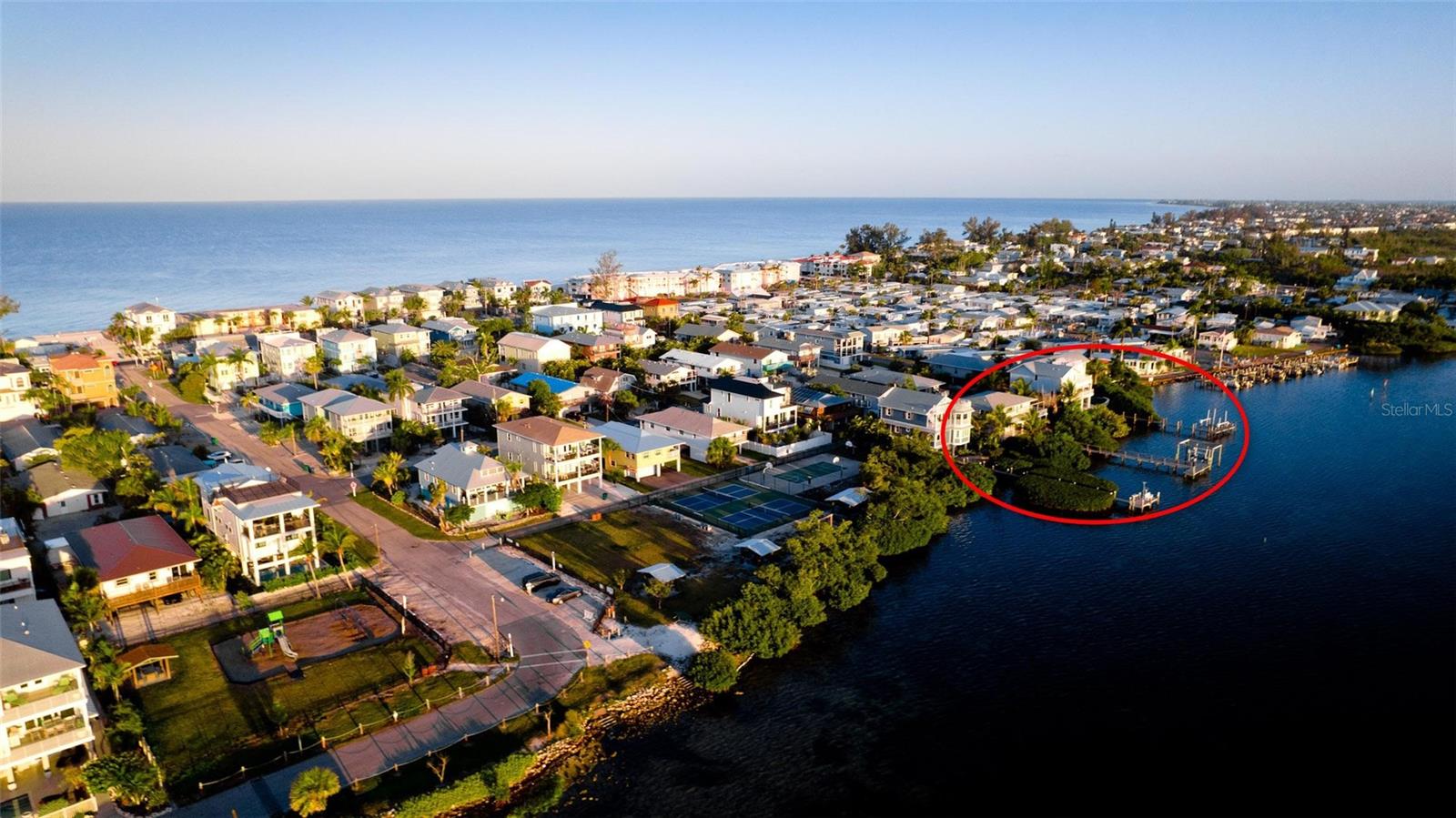 2512 Avenue A, Bradenton Beach, FL 34217