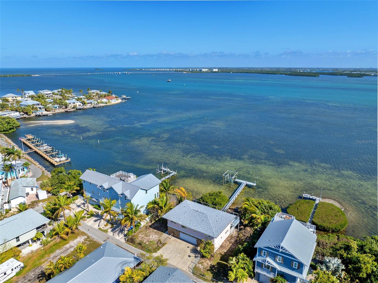 2512 Avenue A, Bradenton Beach, FL 34217