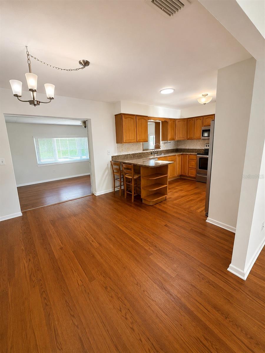 11102 28th, Tampa, FL 33612