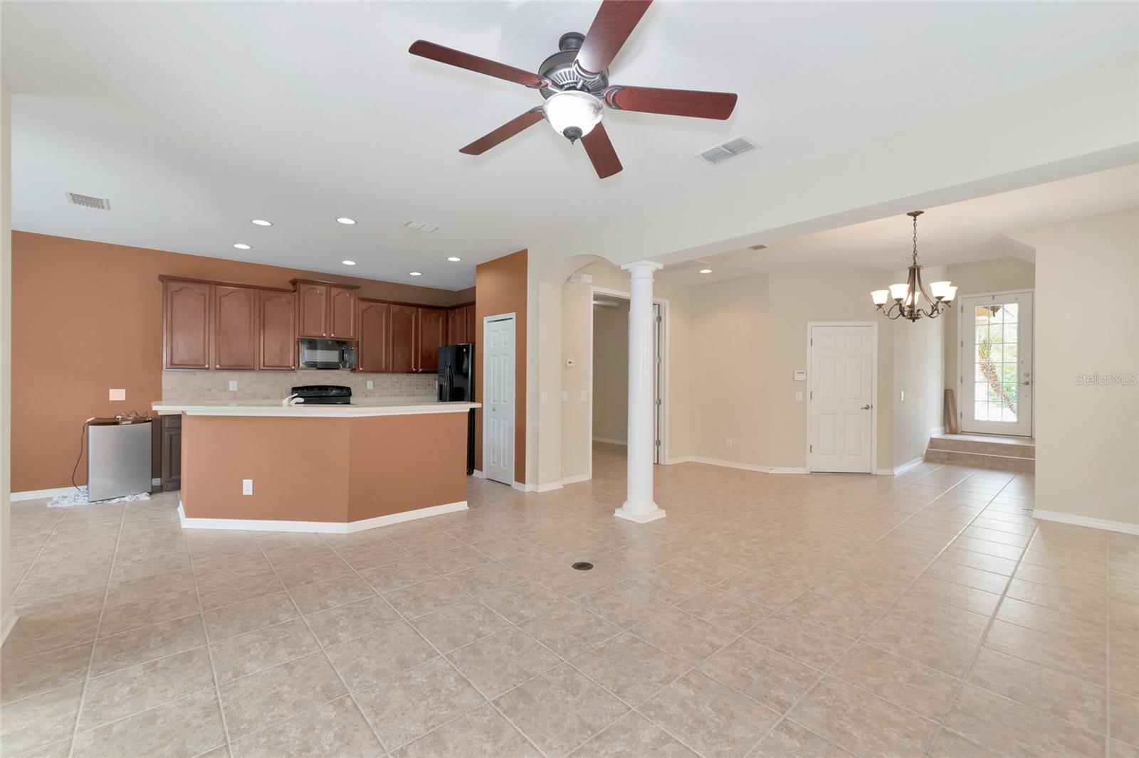 5519 Napa, Sarasota, FL 34243