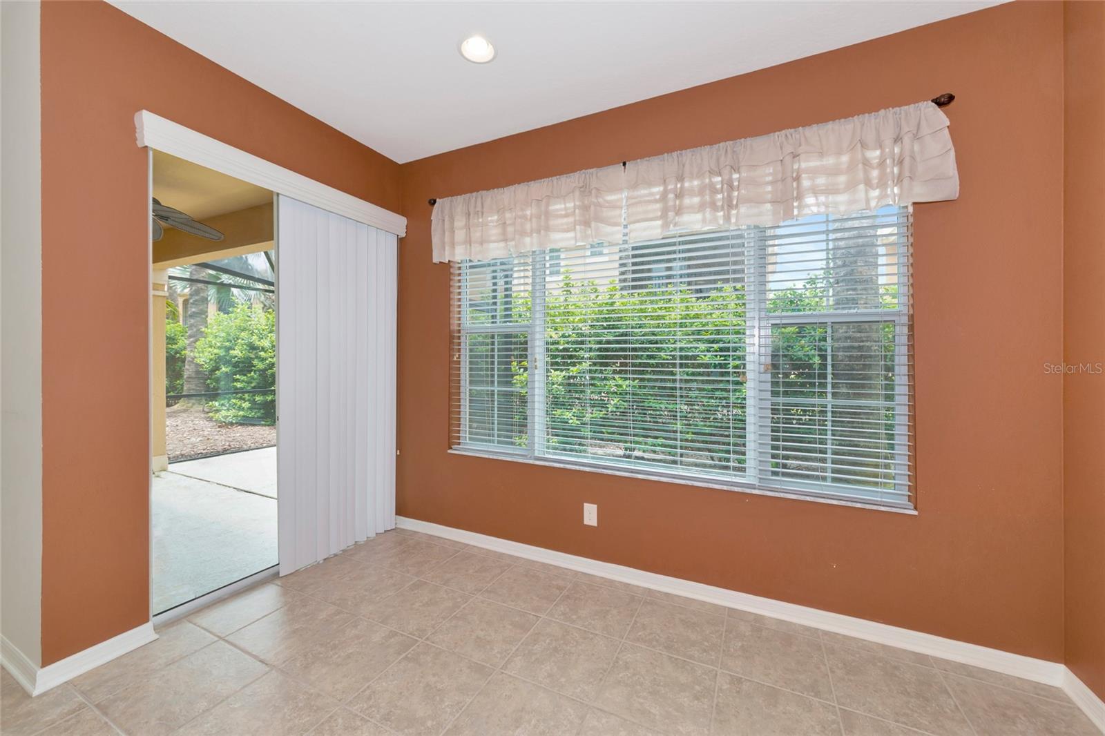 5519 Napa, Sarasota, FL 34243