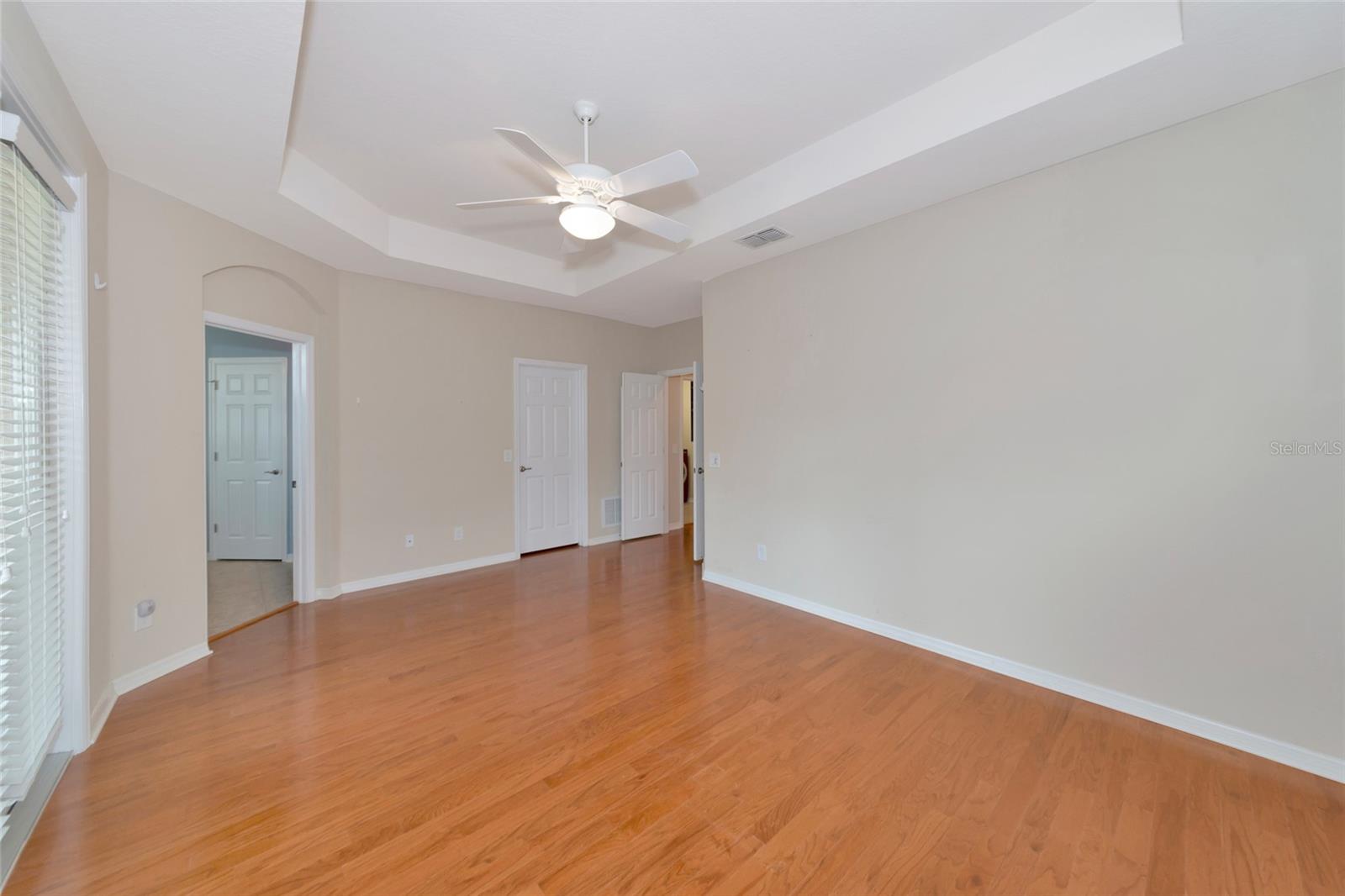 5519 Napa, Sarasota, FL 34243