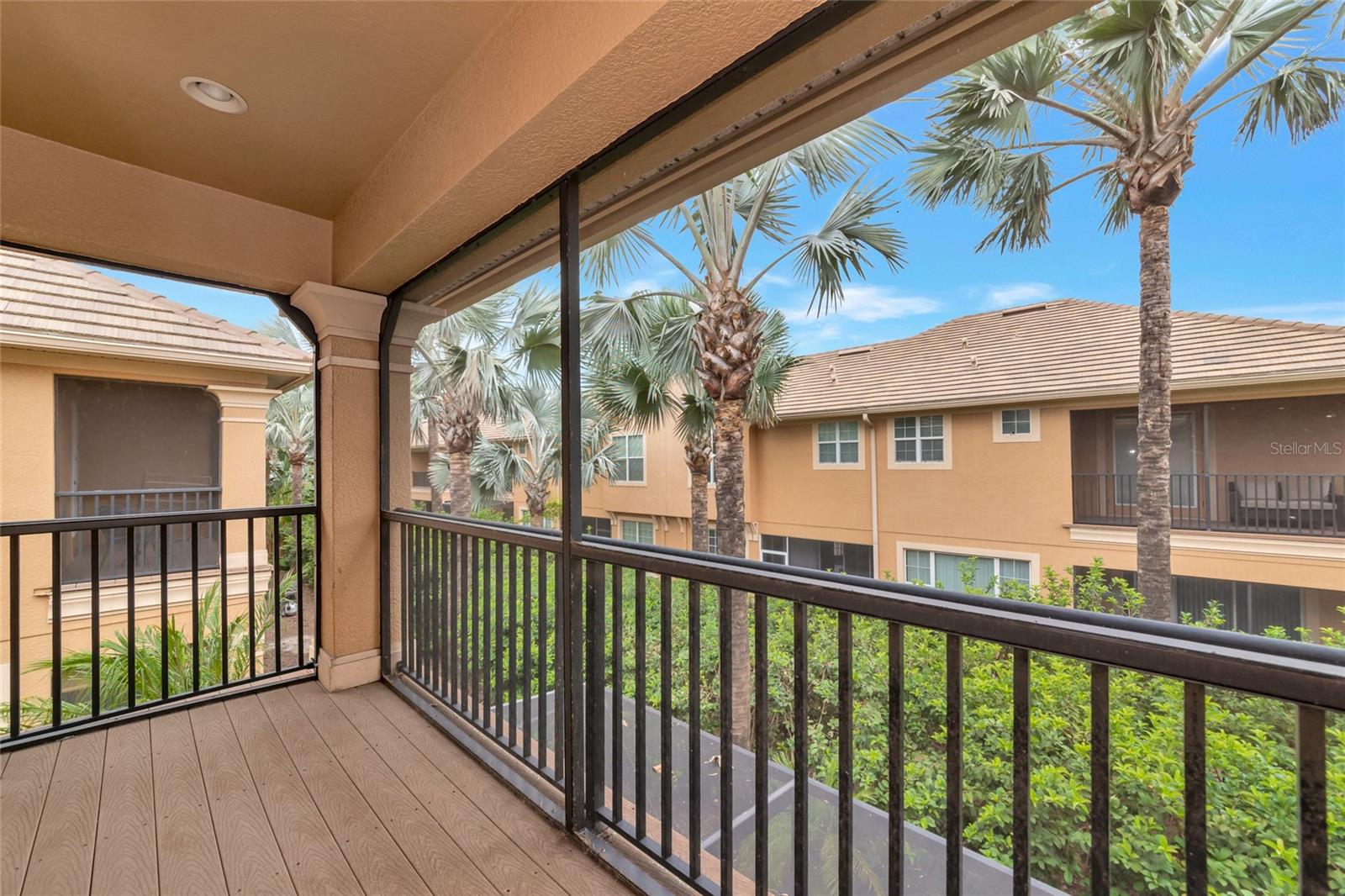 5519 Napa, Sarasota, FL 34243
