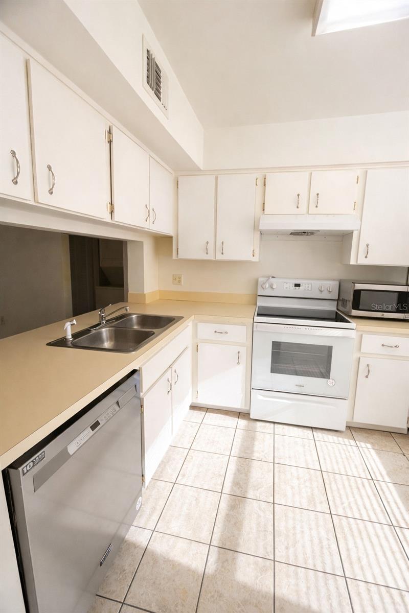 3244 Candle Ridge Unit 202, Orlando, FL 32822