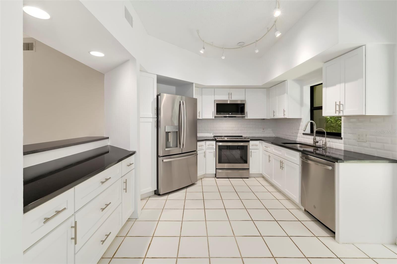 1678 Starling Unit 102, Sarasota, FL 34231