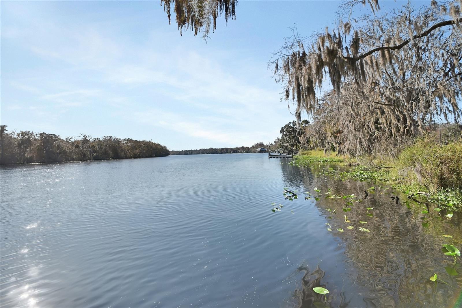 55512 Front, Astor, FL 32102