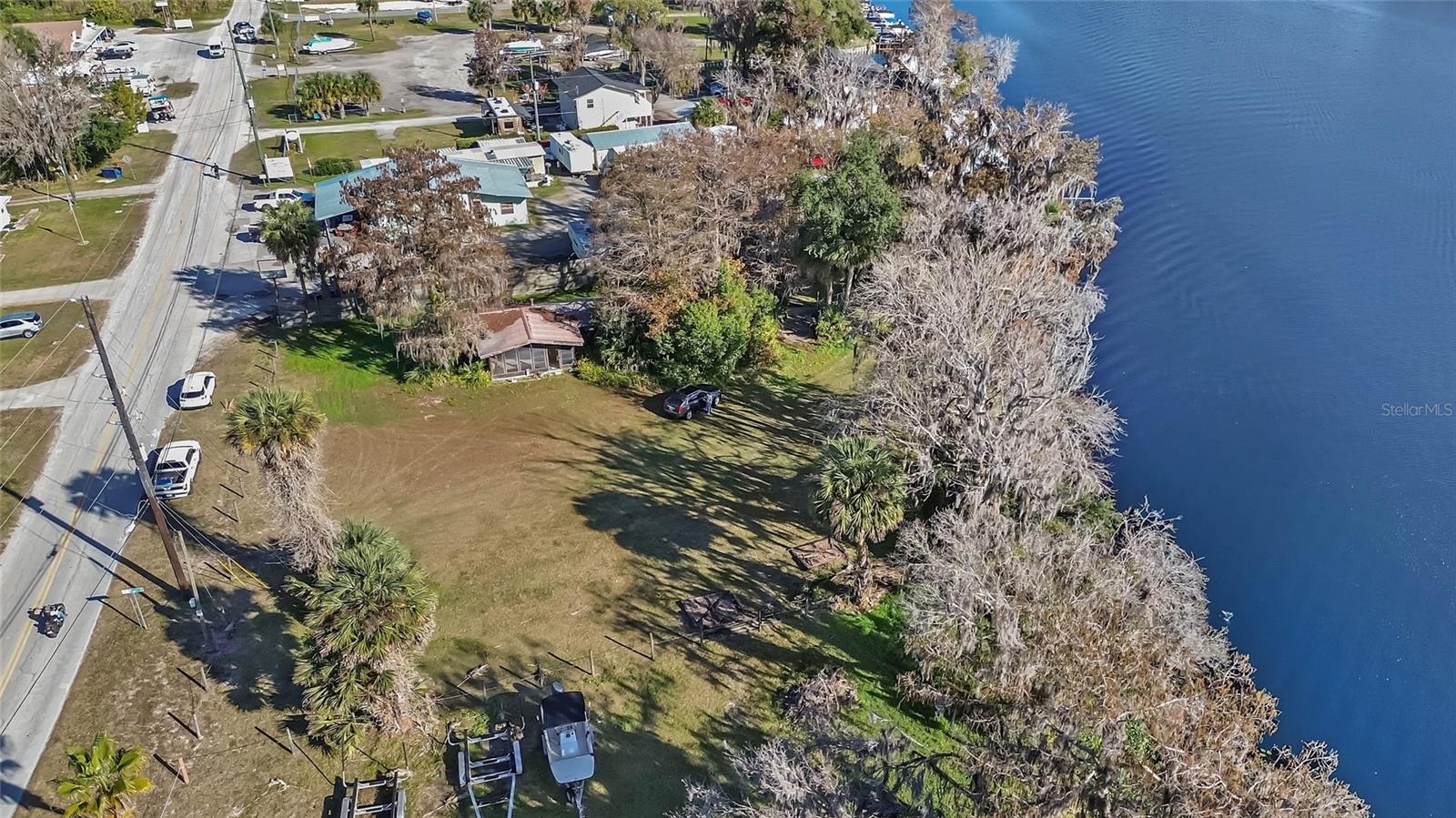 55512 Front, Astor, FL 32102