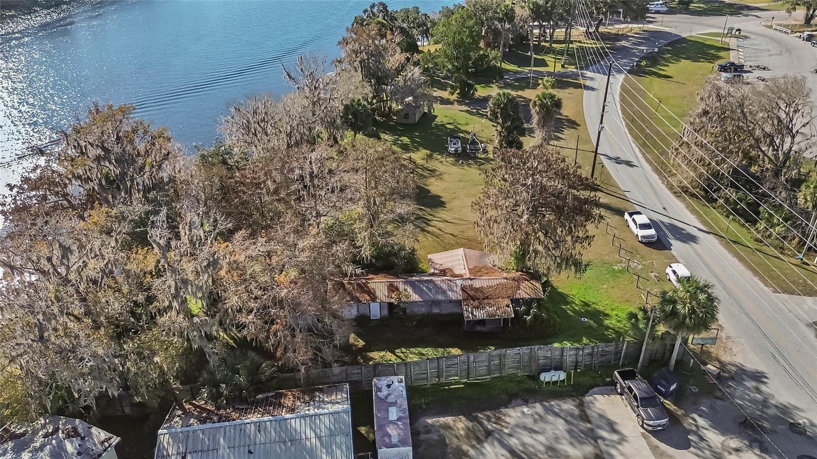 55512 Front, Astor, FL 32102
