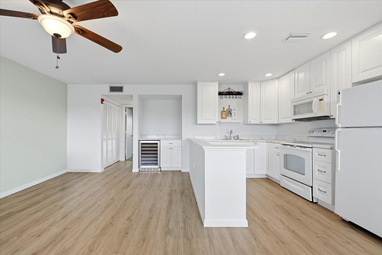 1001 77th Unit 307, St Petersburg, FL 33702