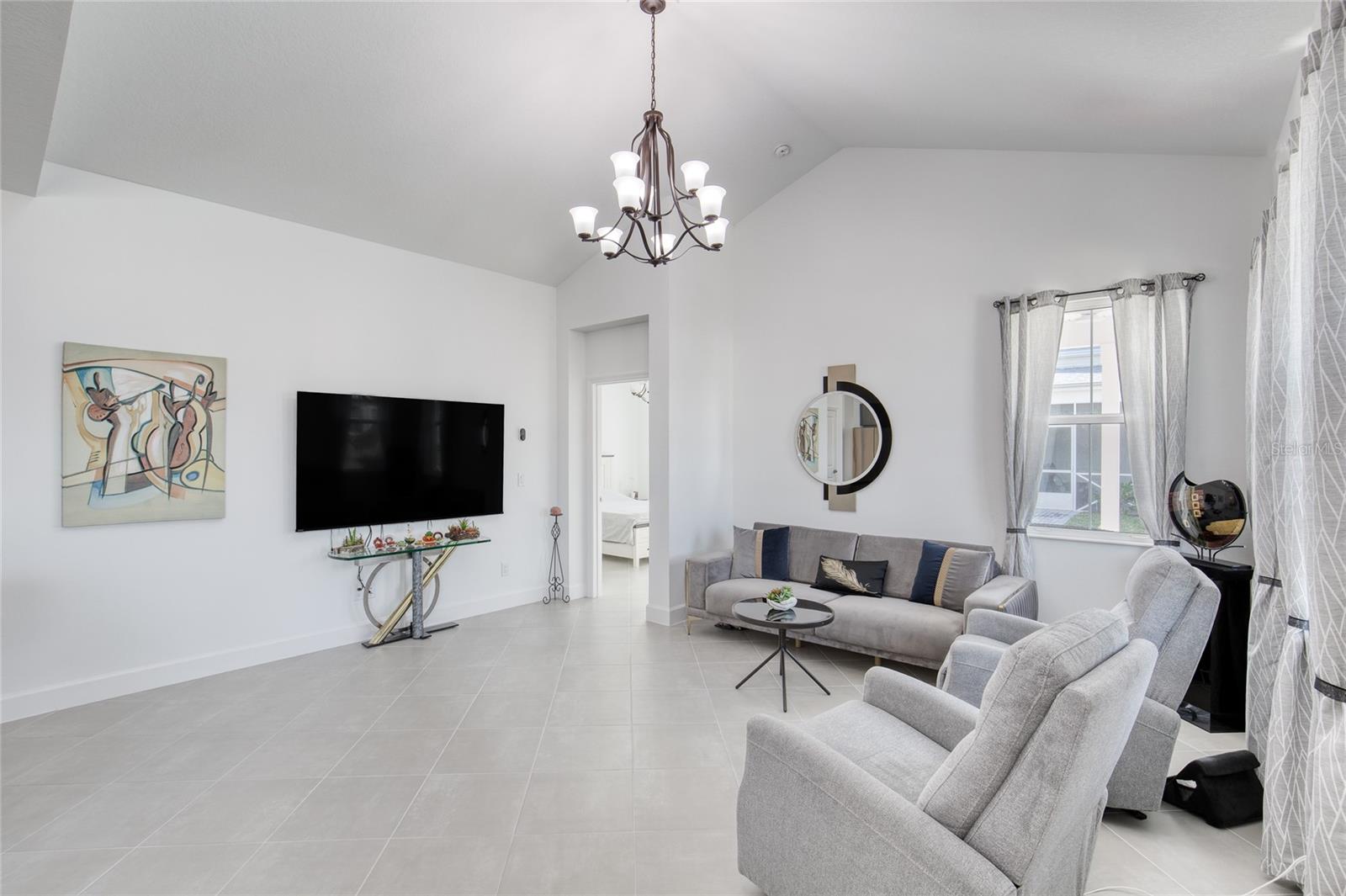 198 Gypsy Palace, Daytona Beach, FL 32124