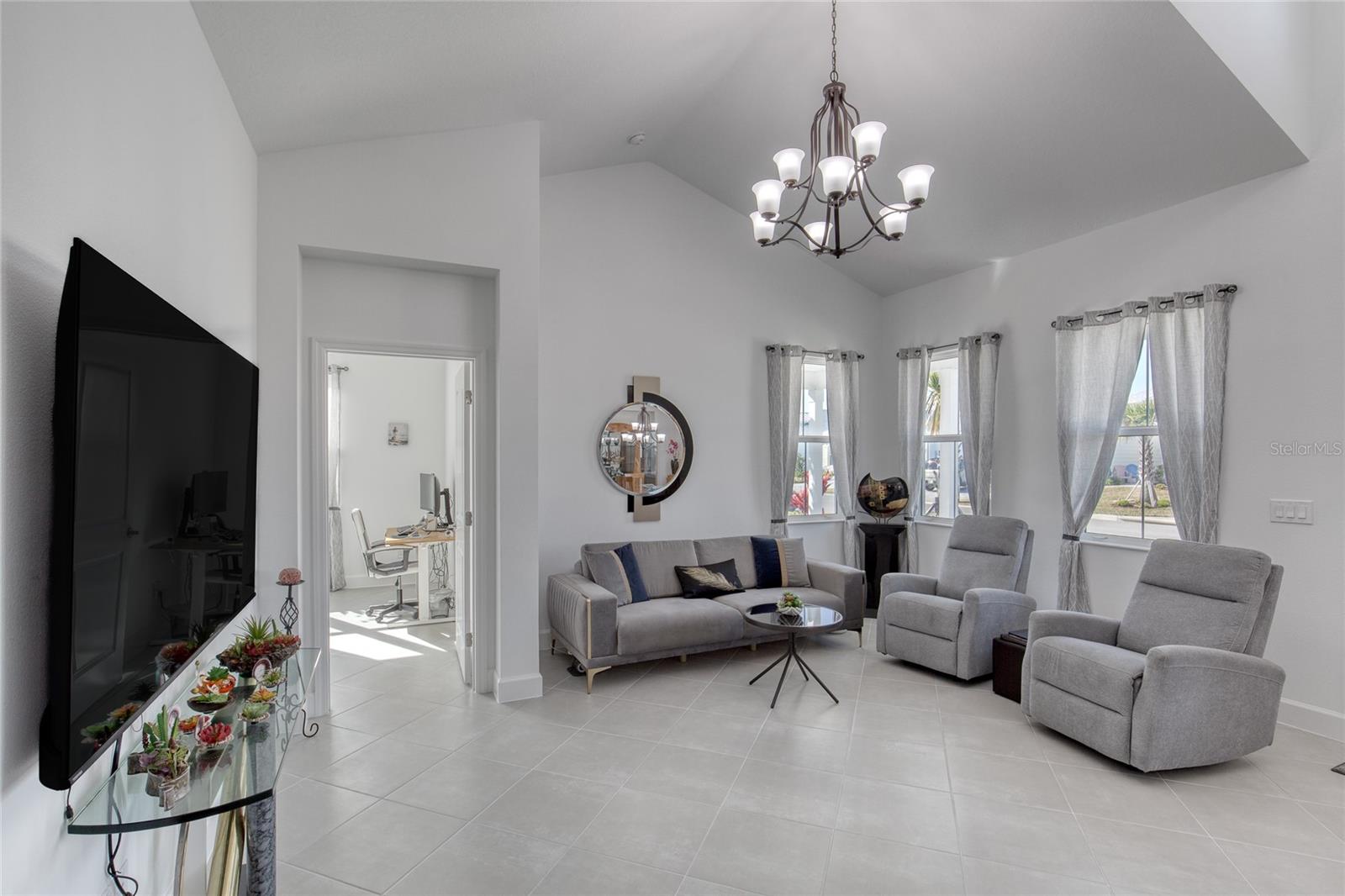 198 Gypsy Palace, Daytona Beach, FL 32124