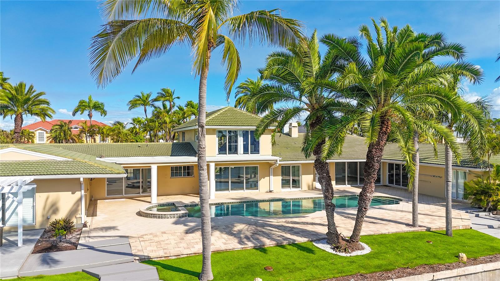 482 Hermosita, St Pete Beach, FL 33706