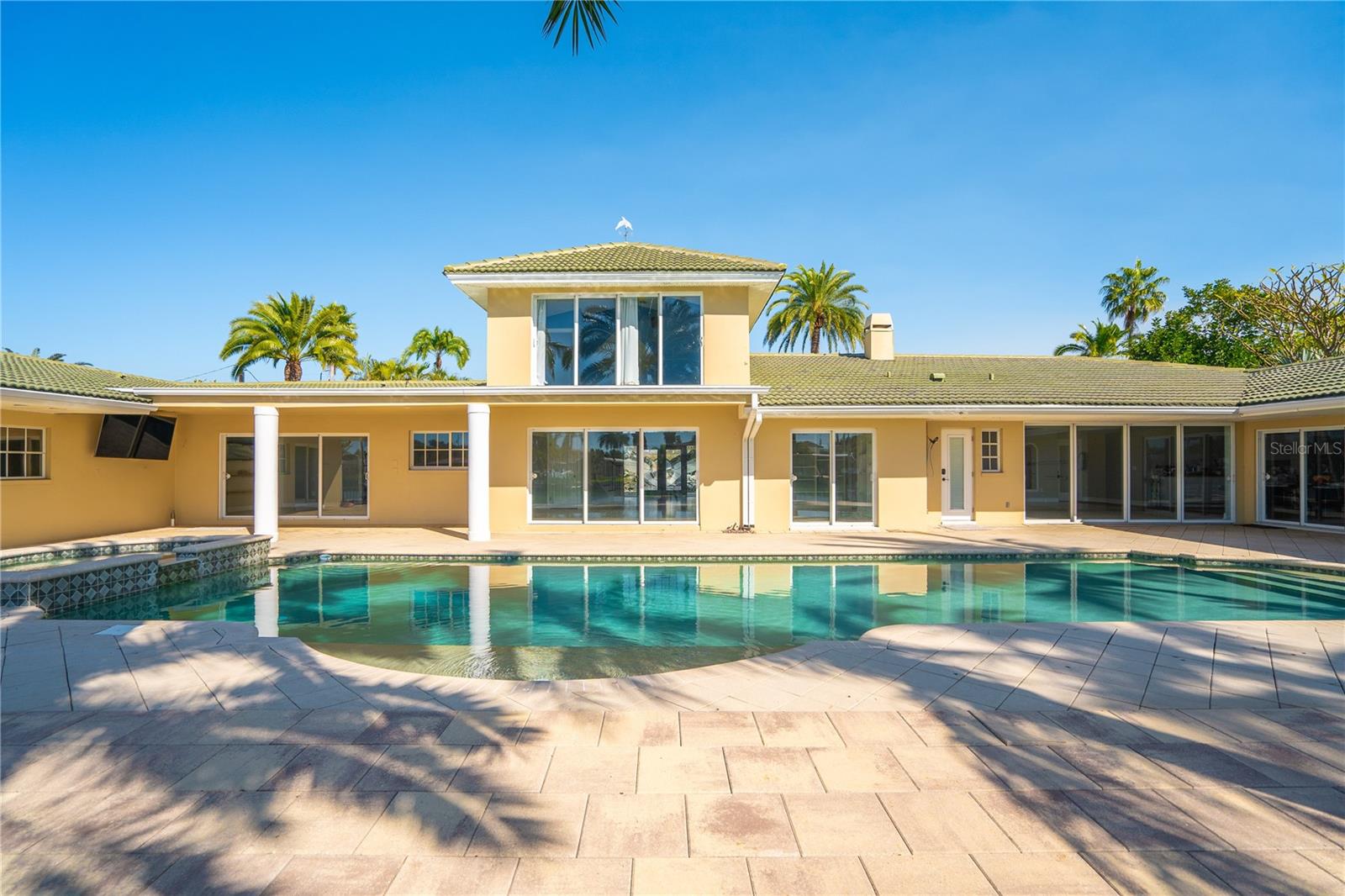 482 Hermosita, St Pete Beach, FL 33706