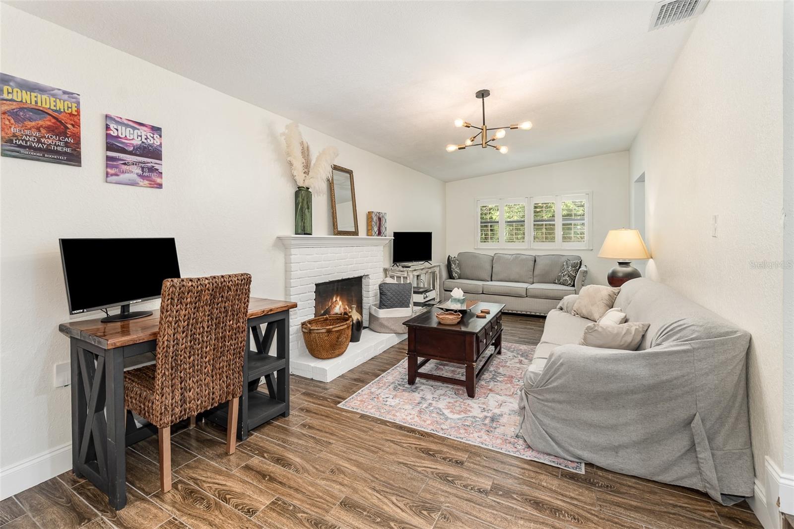 2721 Marks, Orlando, FL 32803