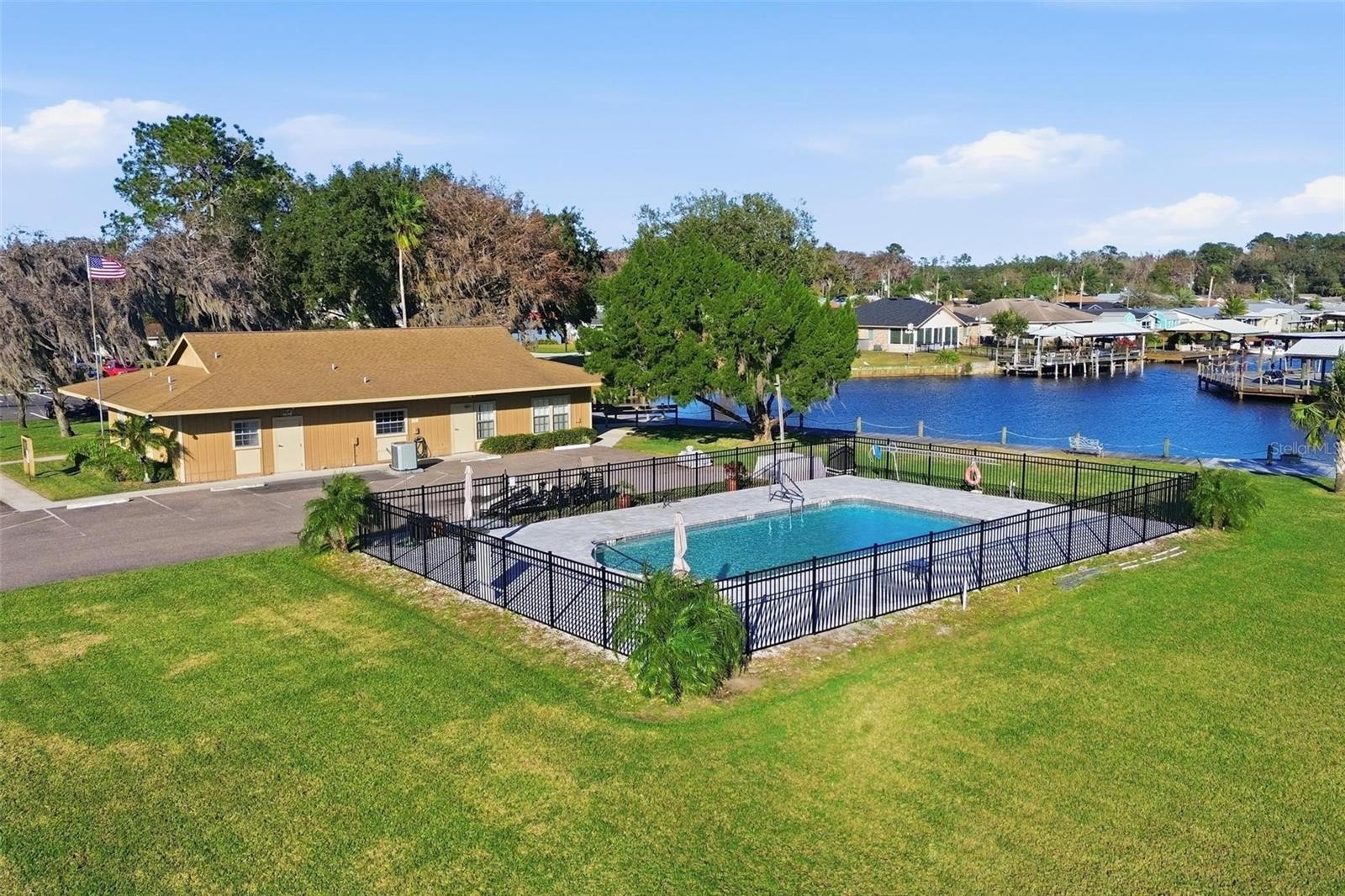 1640 Juno Unit 101h, Astor, FL 32102
