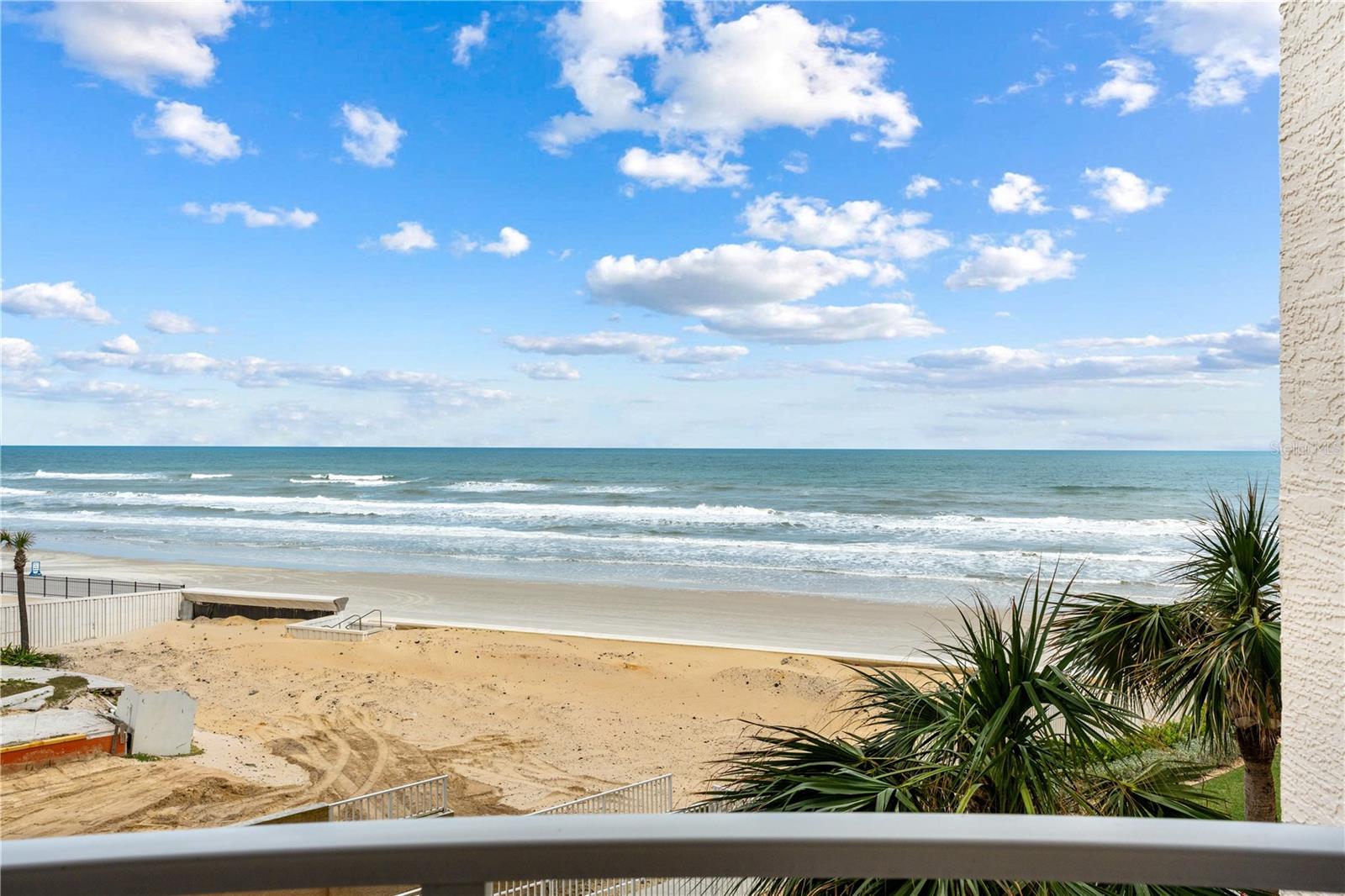 2403 Atlantic Unit 309, Daytona Beach, FL 32118