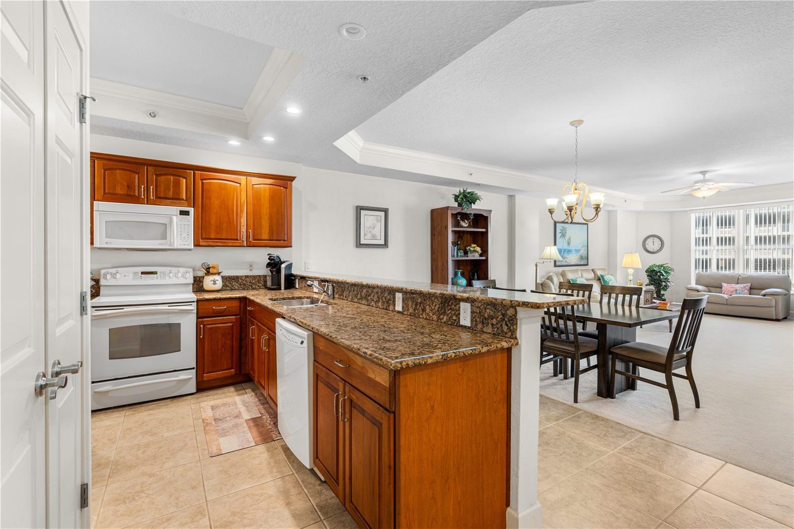 2403 Atlantic Unit 309, Daytona Beach, FL 32118