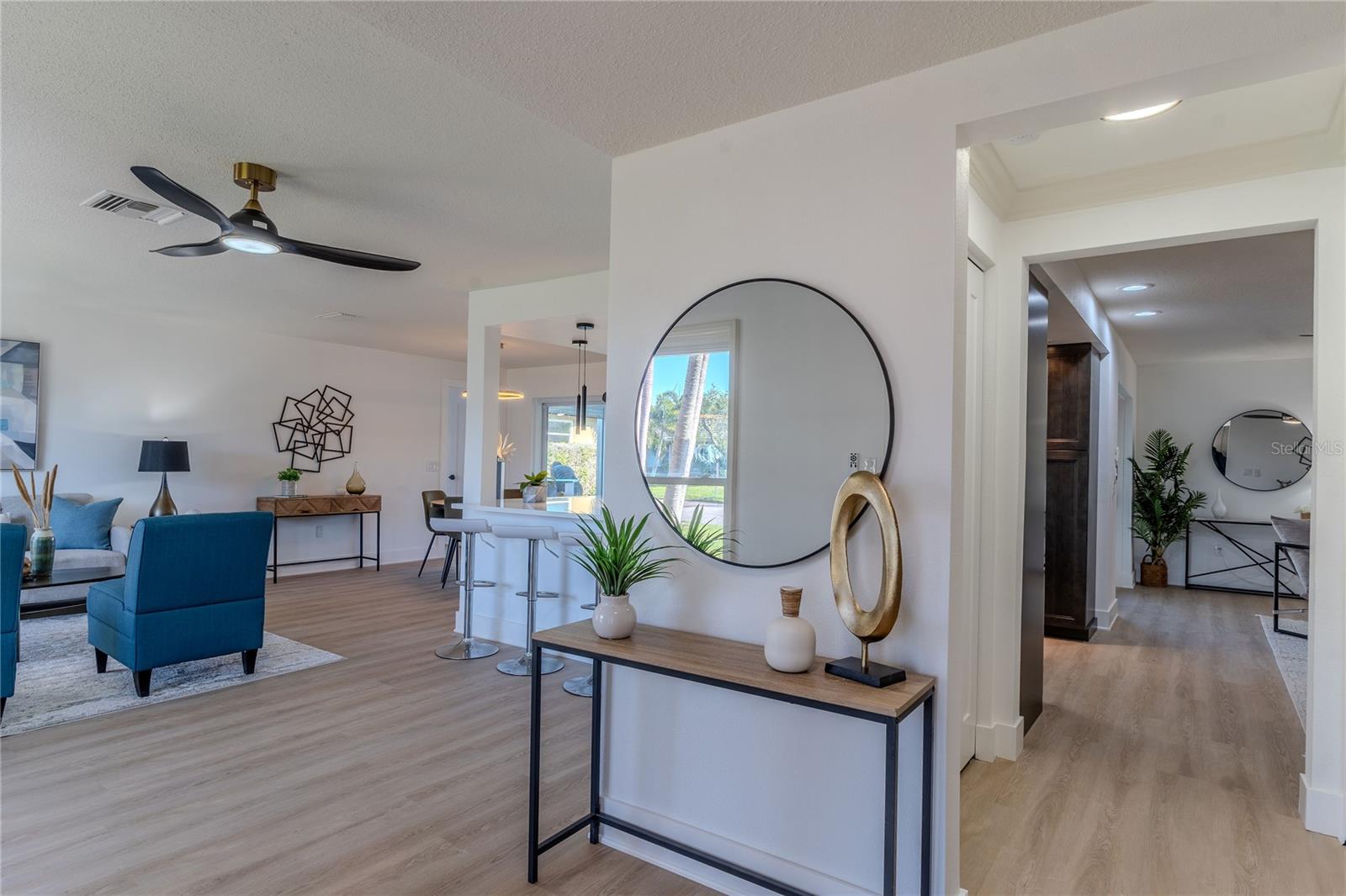 3807 48th, St Petersburg, FL 33711