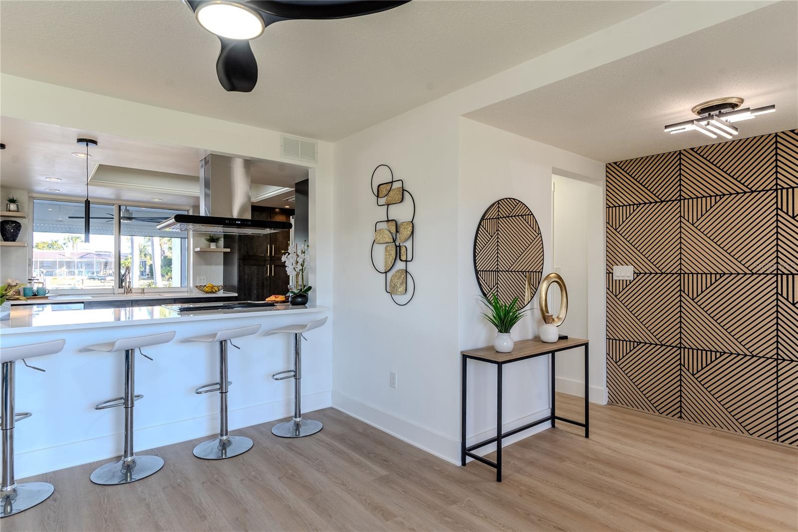 3807 48th, St Petersburg, FL 33711