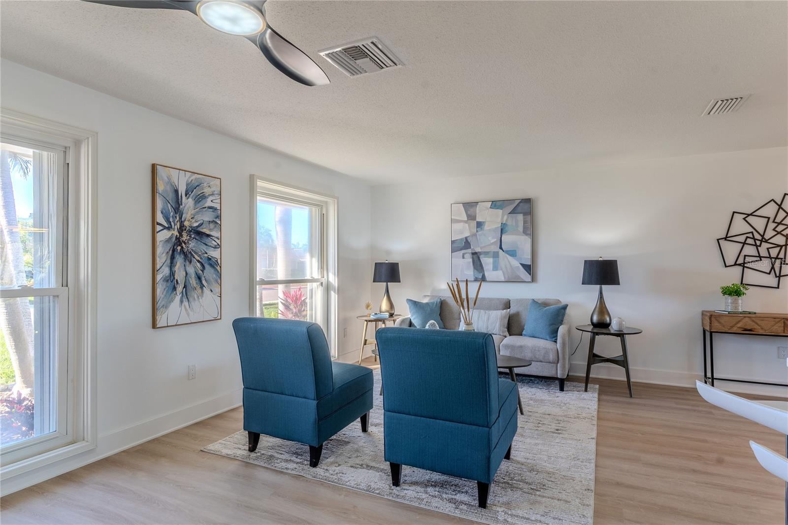 3807 48th, St Petersburg, FL 33711