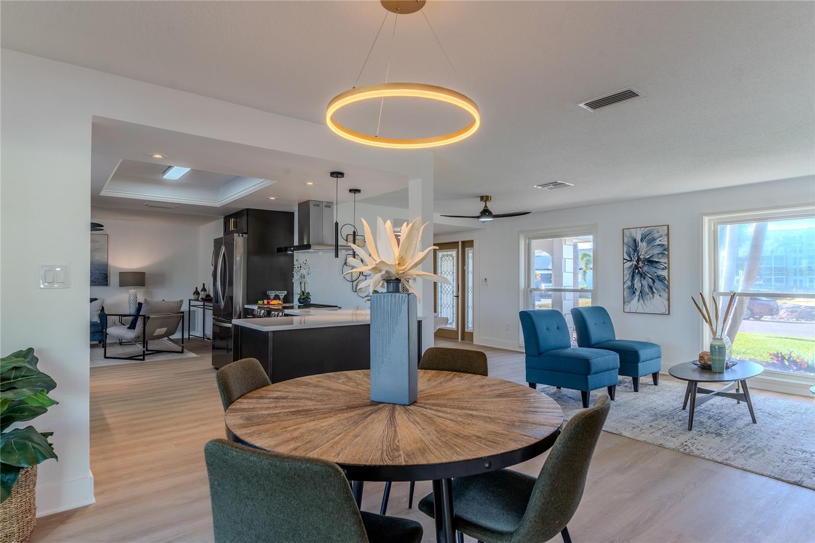3807 48th, St Petersburg, FL 33711