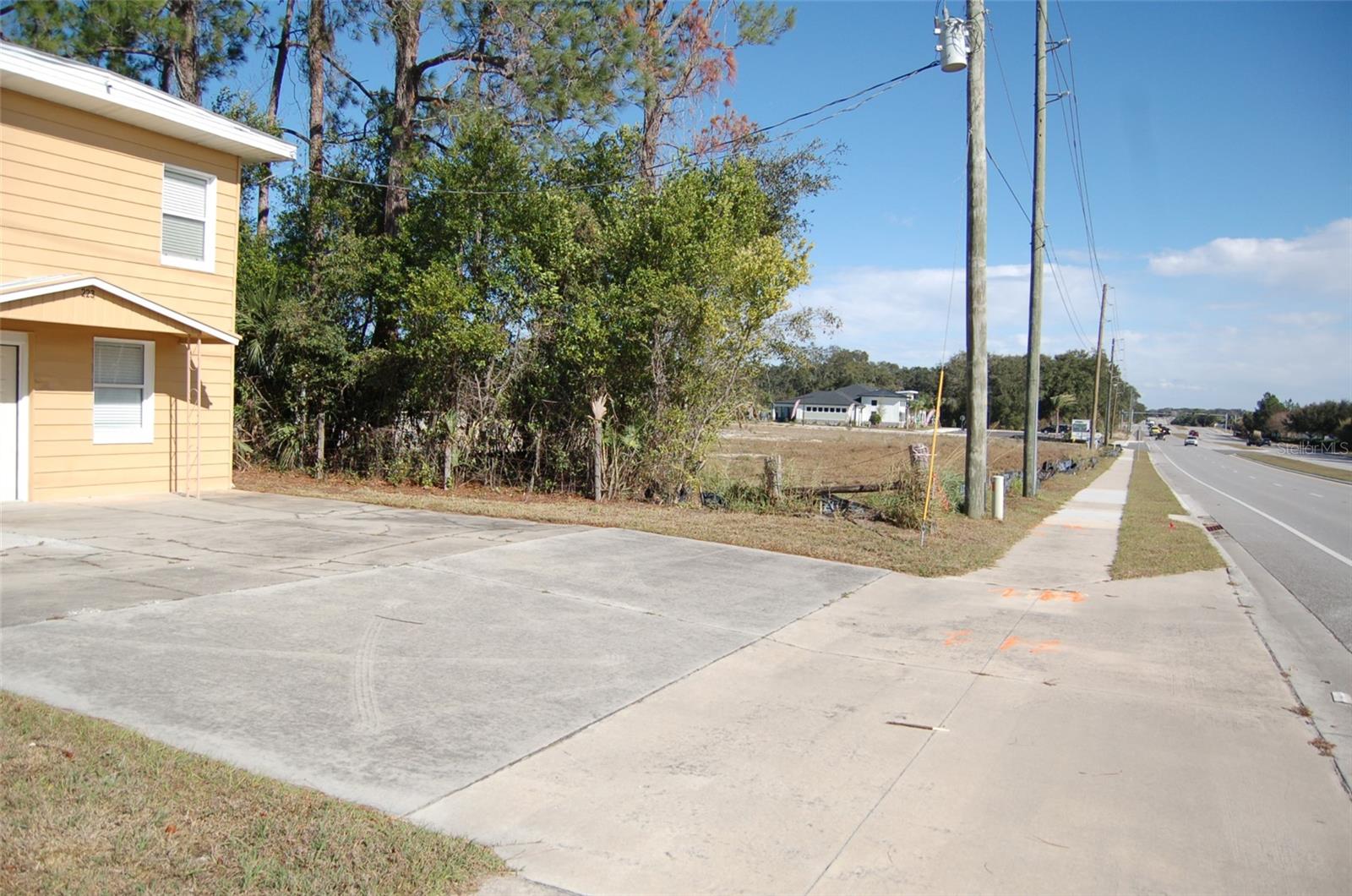 223 County Road 466a, Fruitland Park, FL 34731