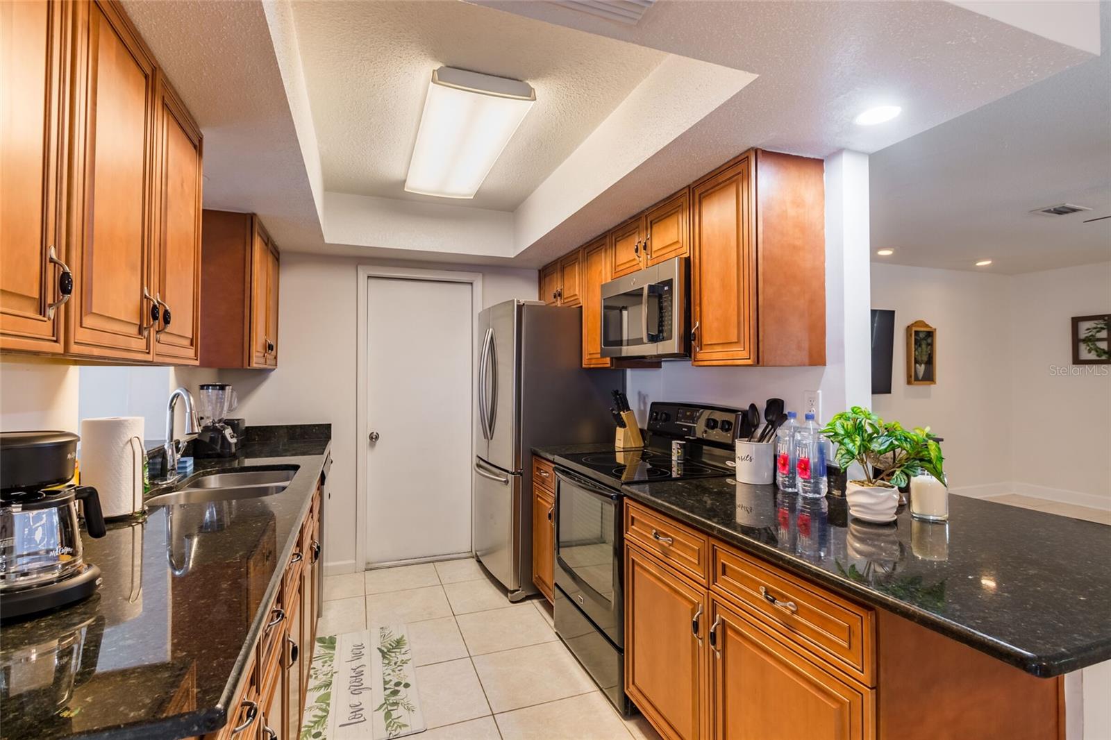 95 Briggs, Sarasota, FL 34237