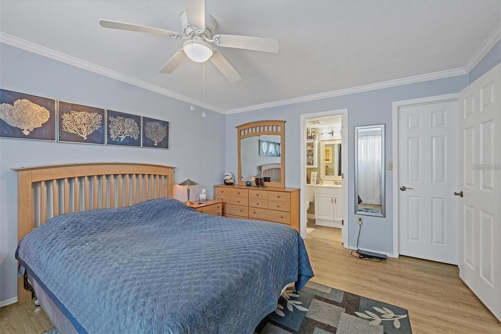 460 Base Unit 113, Venice, FL 34285