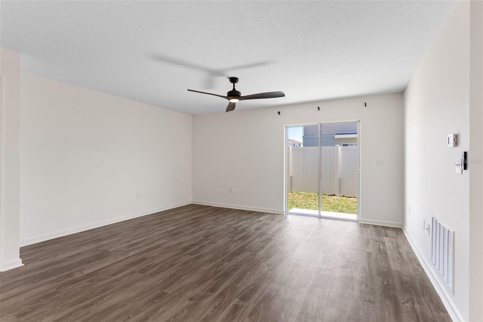2059 Kentucky, Sumterville, FL 33585