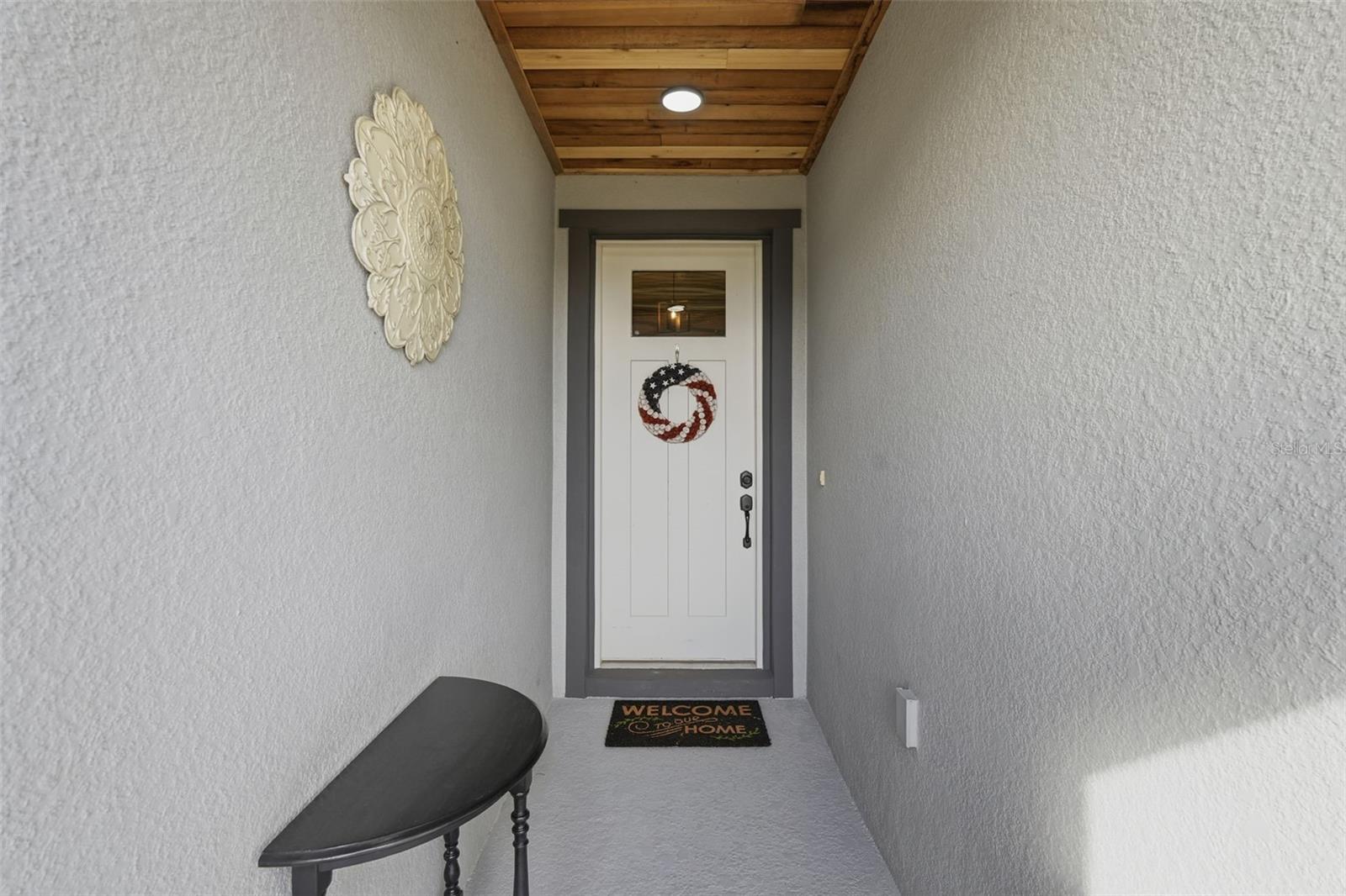 2201 Gladiolus Ln, Mascotte, FL 34753