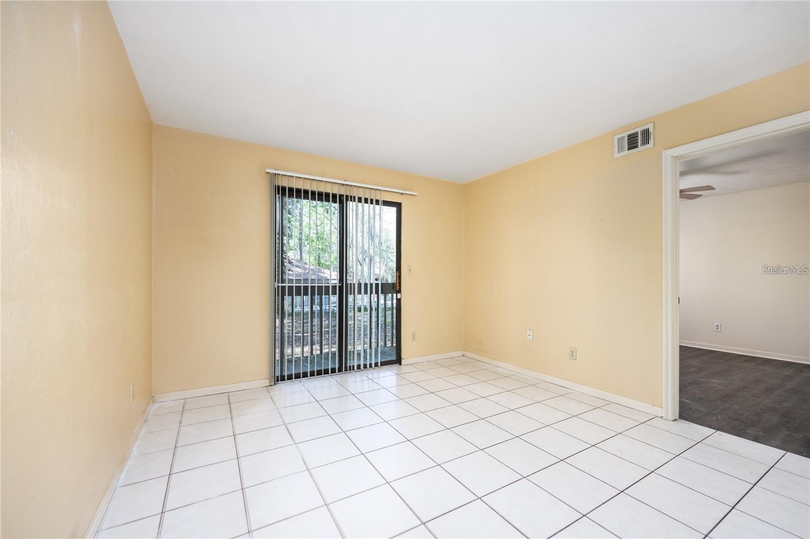 127 16th Unit S-105, Gainesville, FL 32601