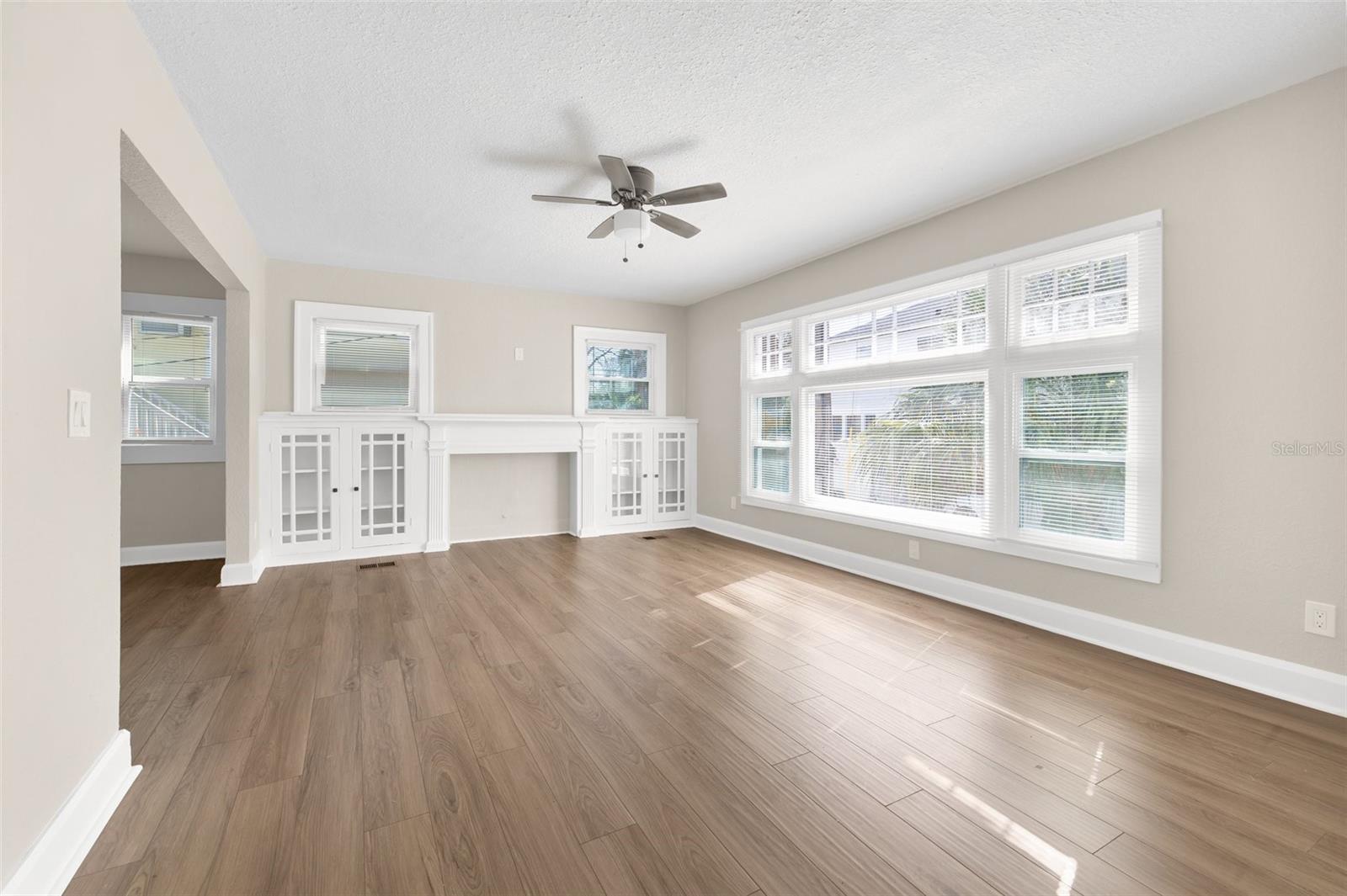 781 31st, St Petersburg, FL 33704