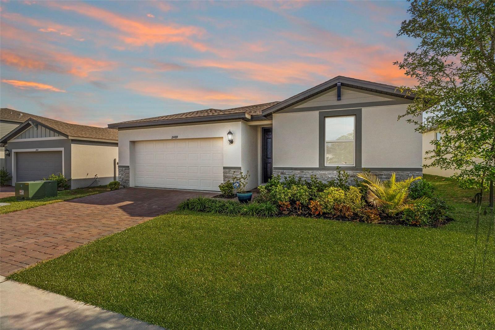 2409 White Tail, Davenport, FL 33837