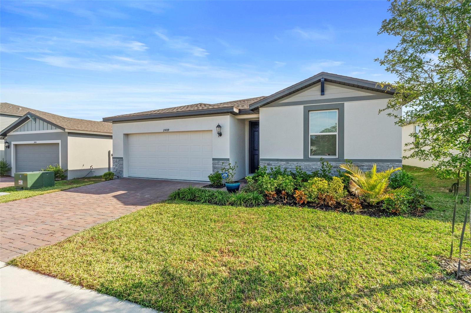 2409 White Tail, Davenport, FL 33837