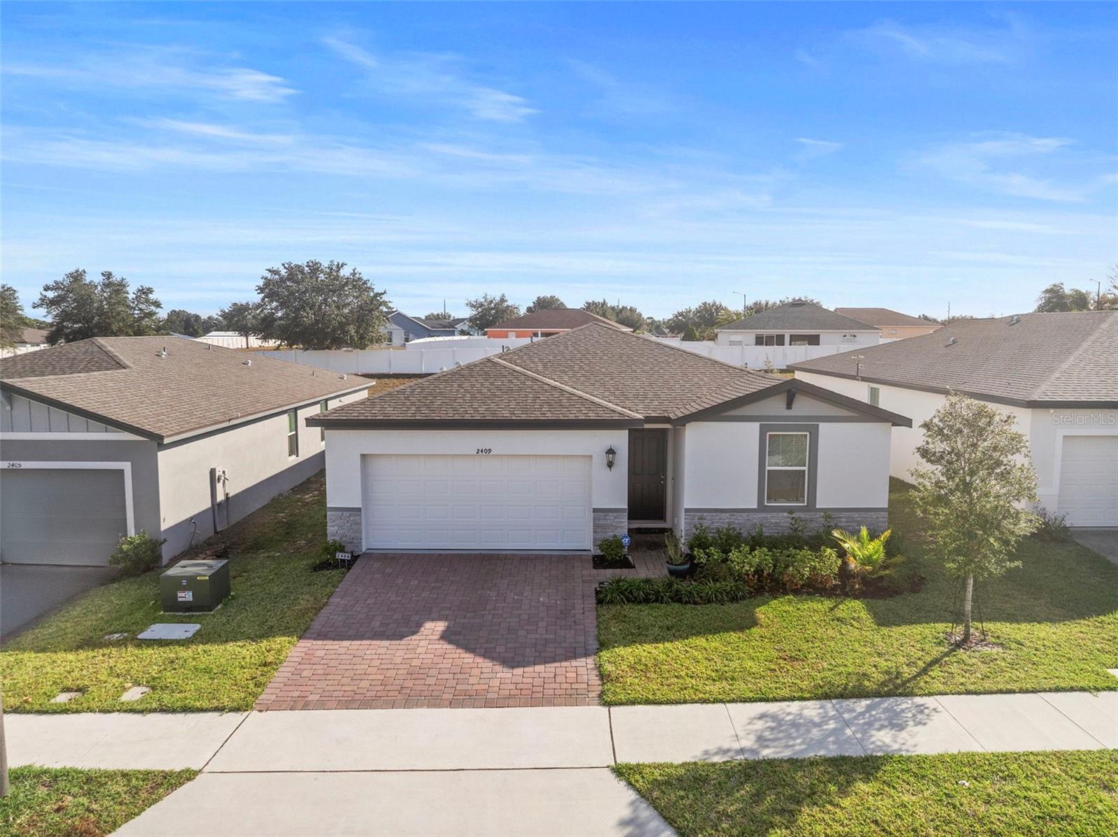 2409 White Tail, Davenport, FL 33837