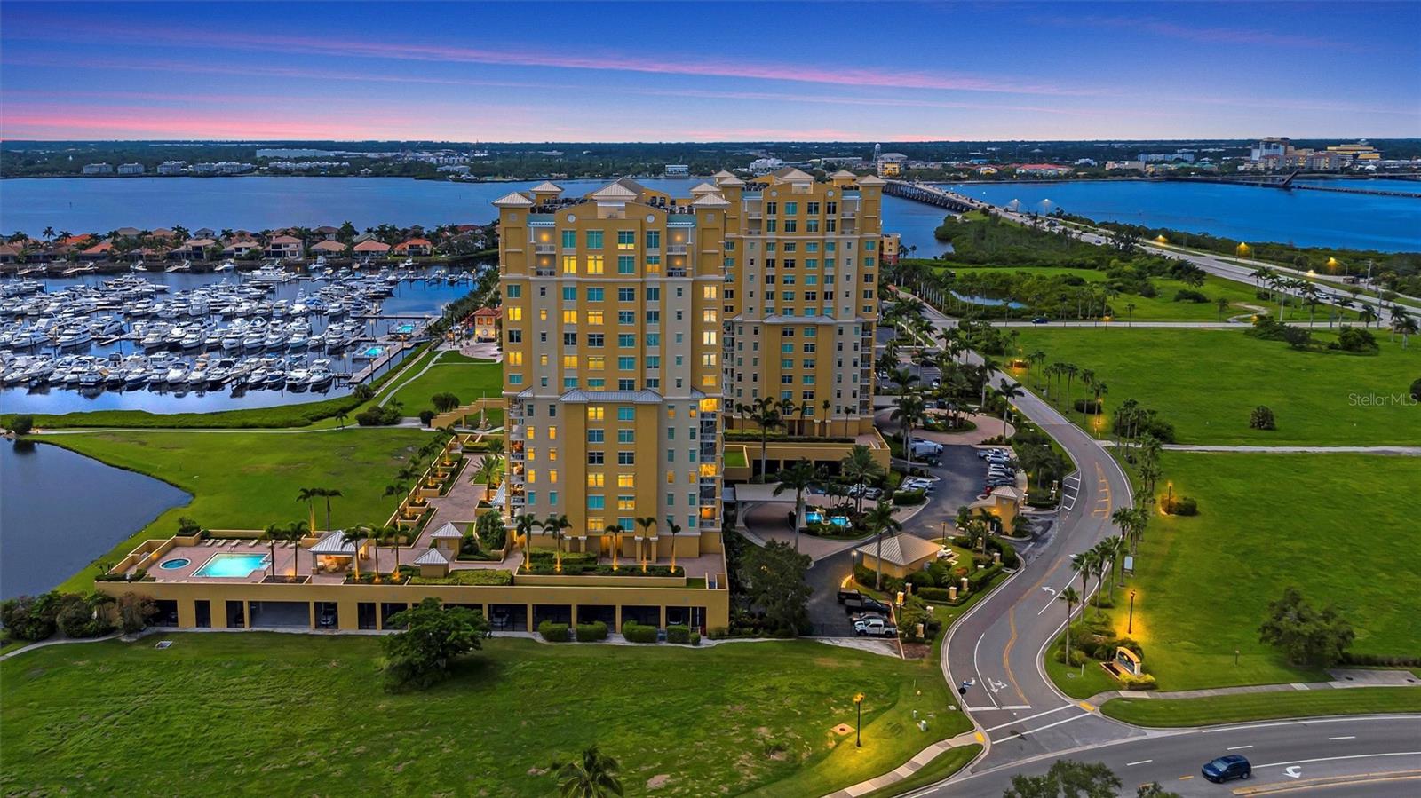 140 Riviera Dunes Unit 206, Palmetto, FL 34221