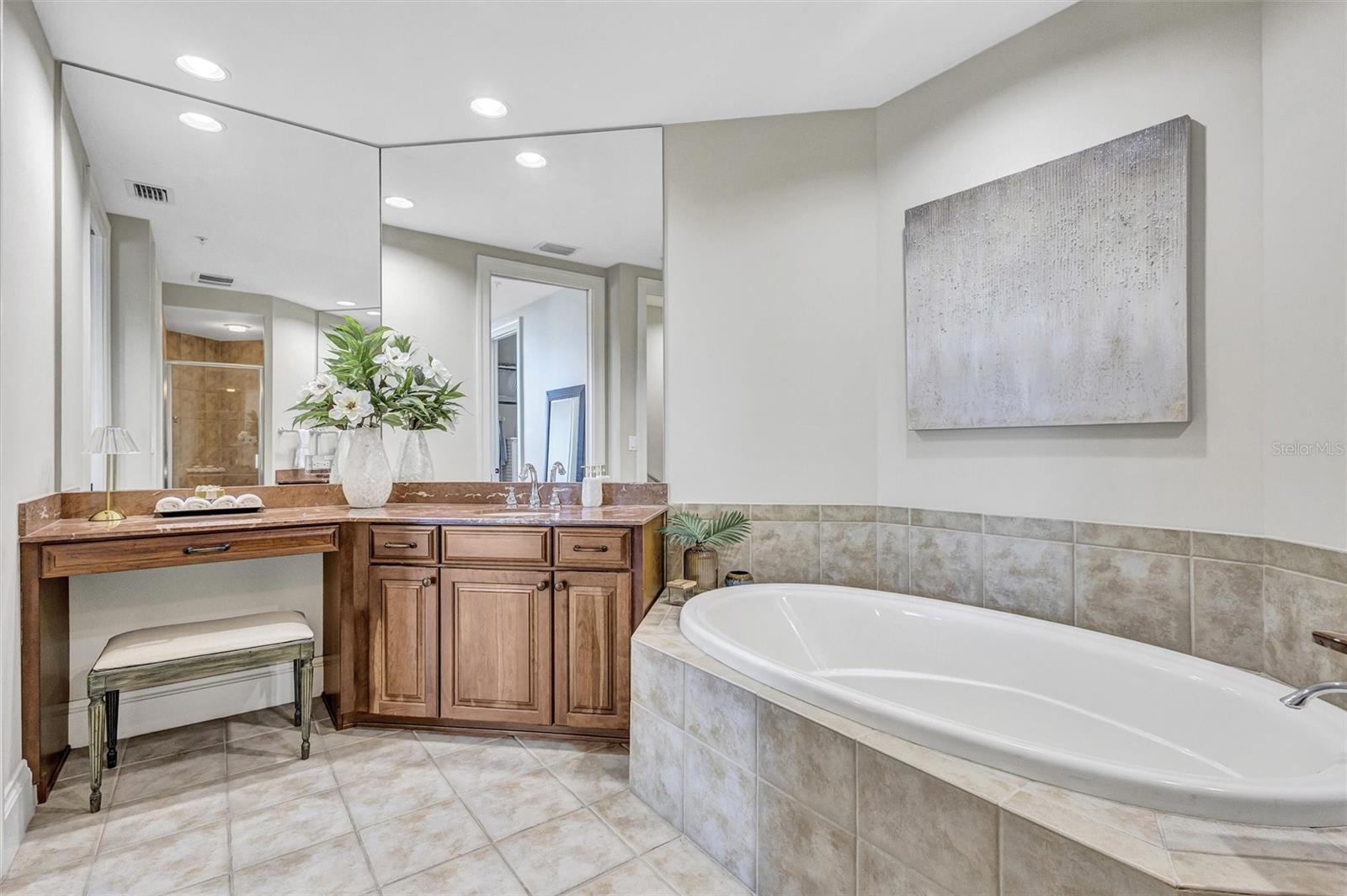 140 Riviera Dunes Unit 206, Palmetto, FL 34221