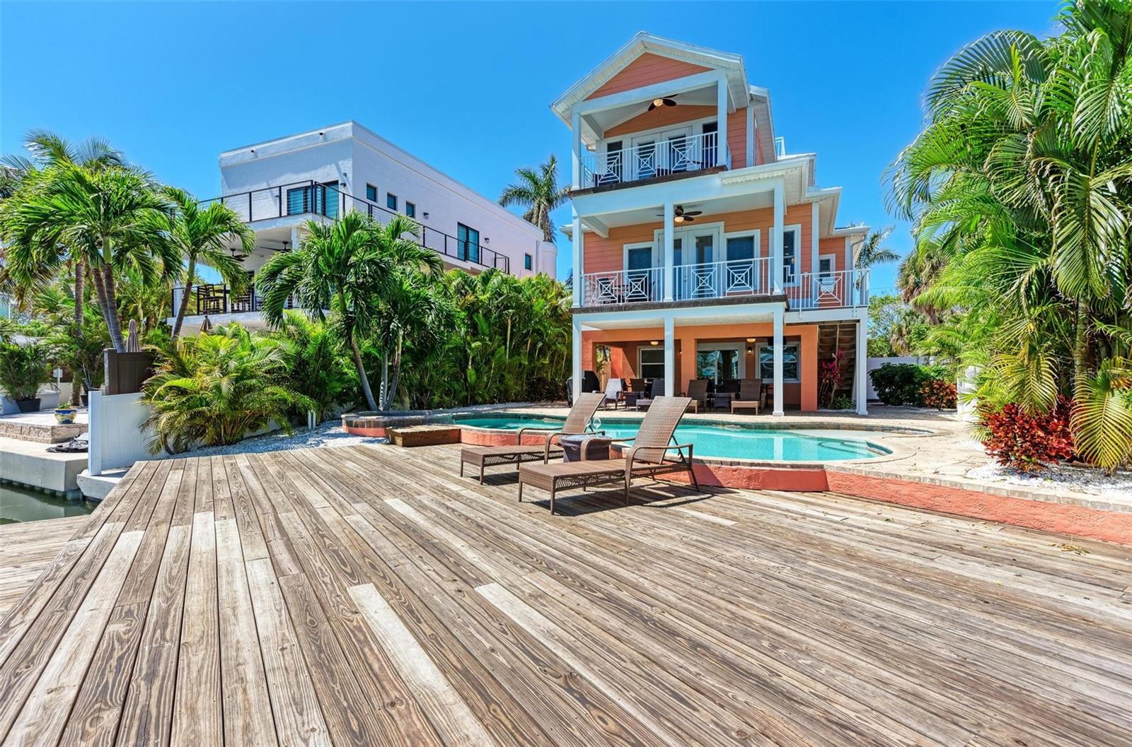 203 Harbor, Holmes Beach, FL 34217