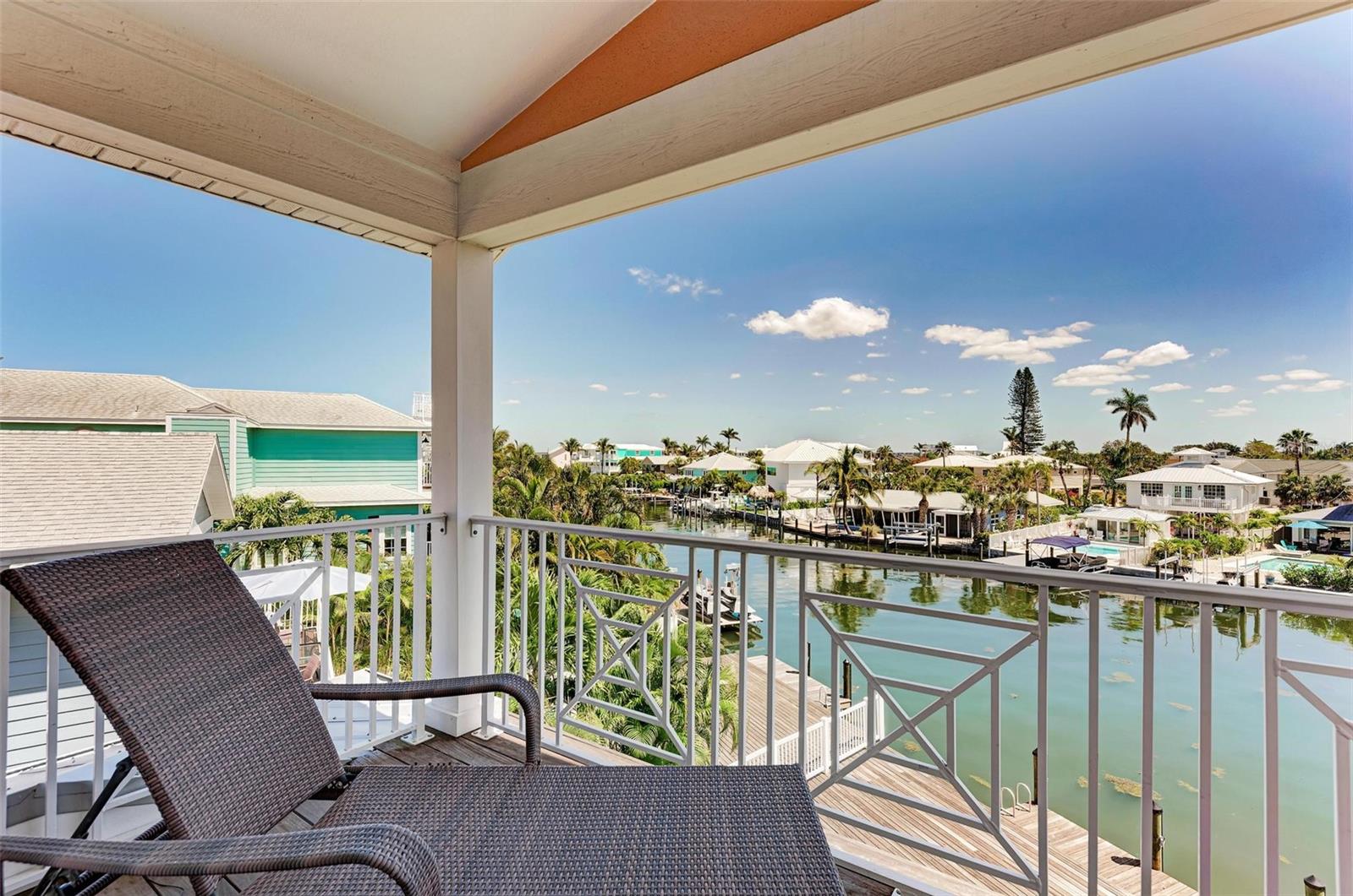 203 Harbor, Holmes Beach, FL 34217