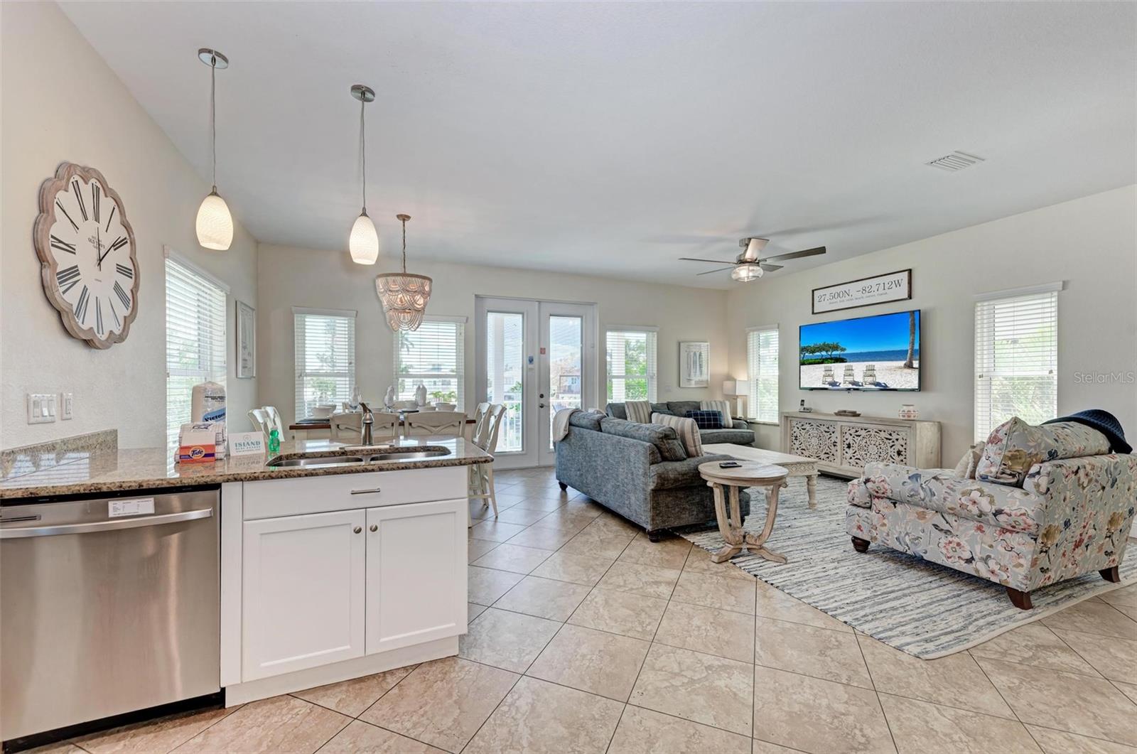 203 Harbor, Holmes Beach, FL 34217