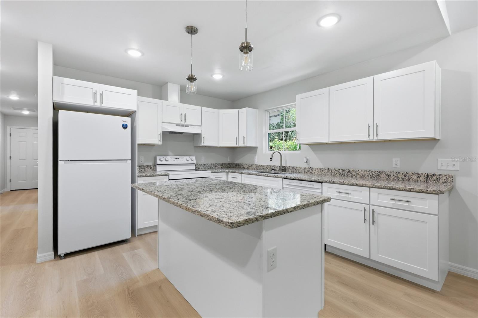 2014 3rd, Gainesville, FL 32641