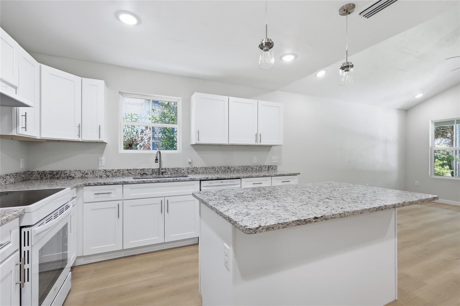 2014 3rd, Gainesville, FL 32641