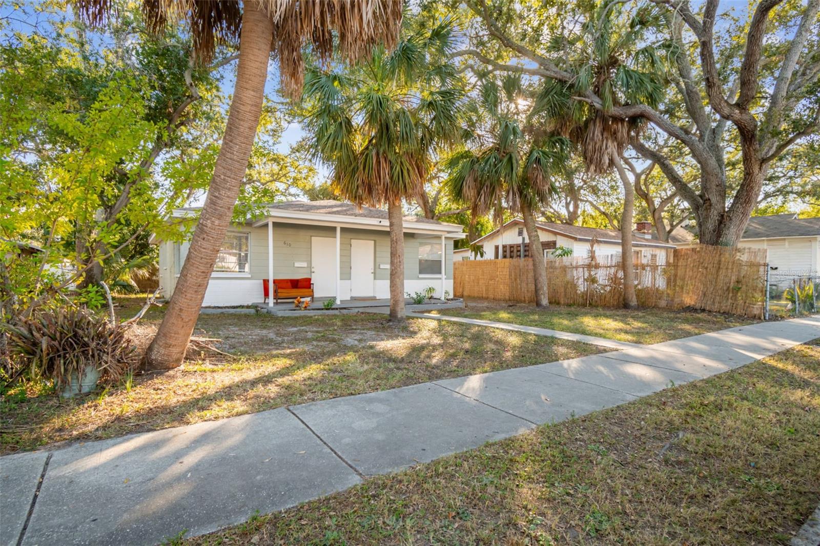 610 16th, St Petersburg, FL 33701