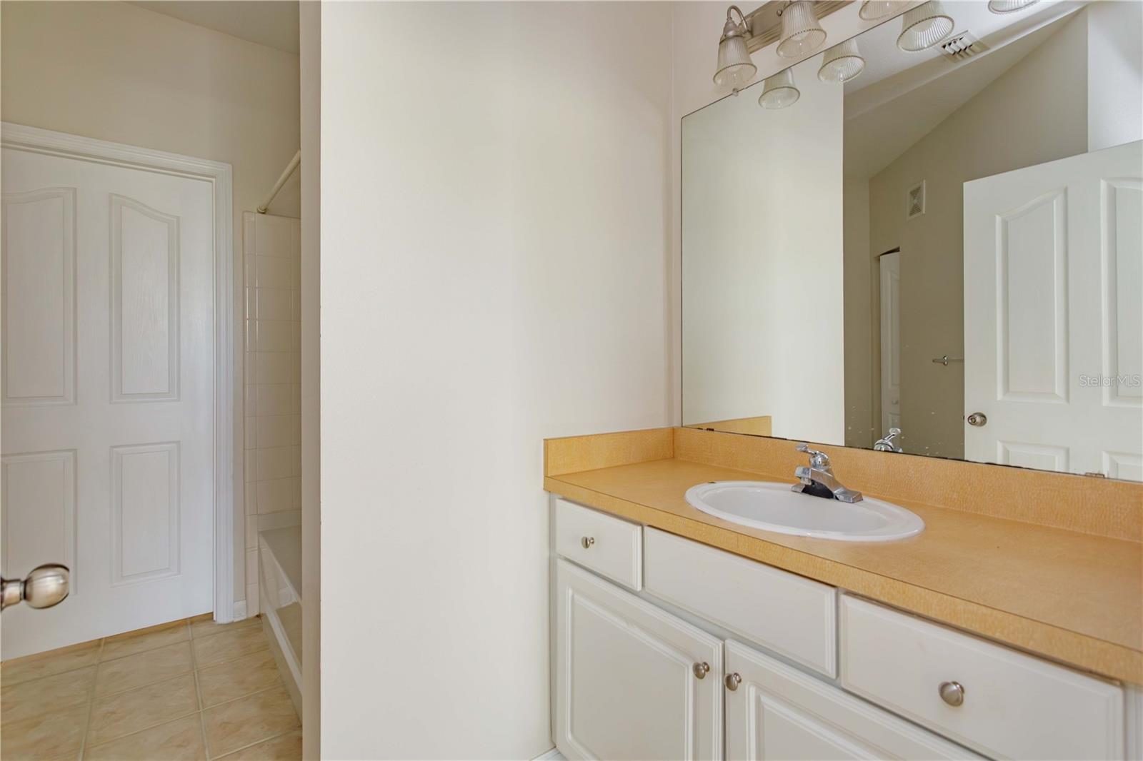 12849 Madison Point Unit 201, Orlando, FL 32821